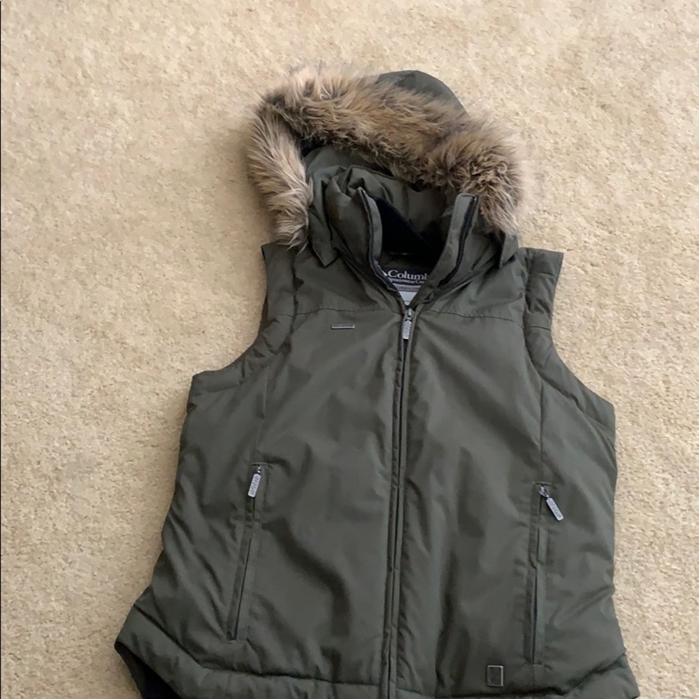 Columbia Vest